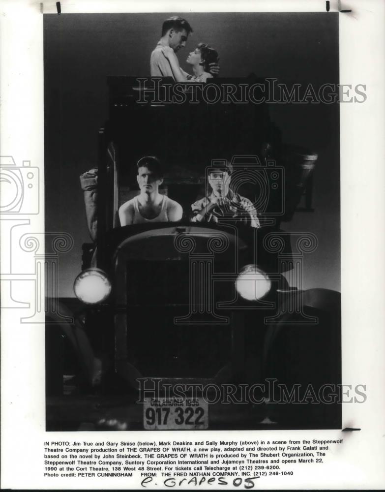 1990 Press Photo Jim True Gary Sinise Mark Deakins in The Grapes of Wrath - Historic Images