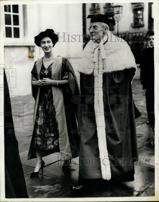 1958 Press Photo Princess Margaret & Lord Adrian, at the Cambridge University - Historic Images