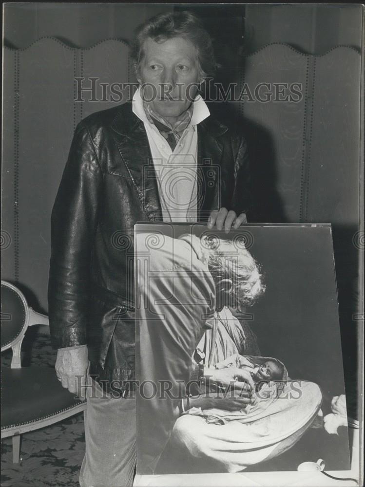 1971 Press Photo Danny Kaye in Paris to Help Ailing Children - Historic Images