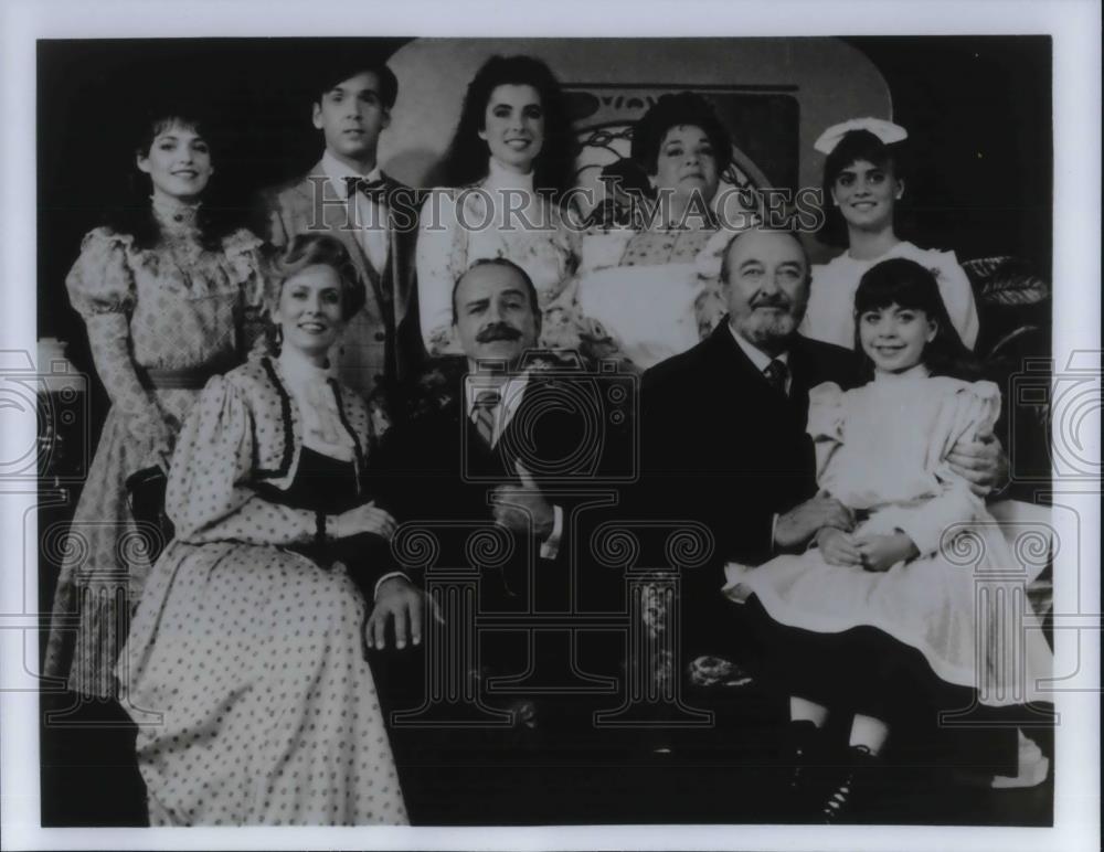 1991 Press Photo The Smith Family in Meet me in St. Louis - cvp23140 - Historic Images