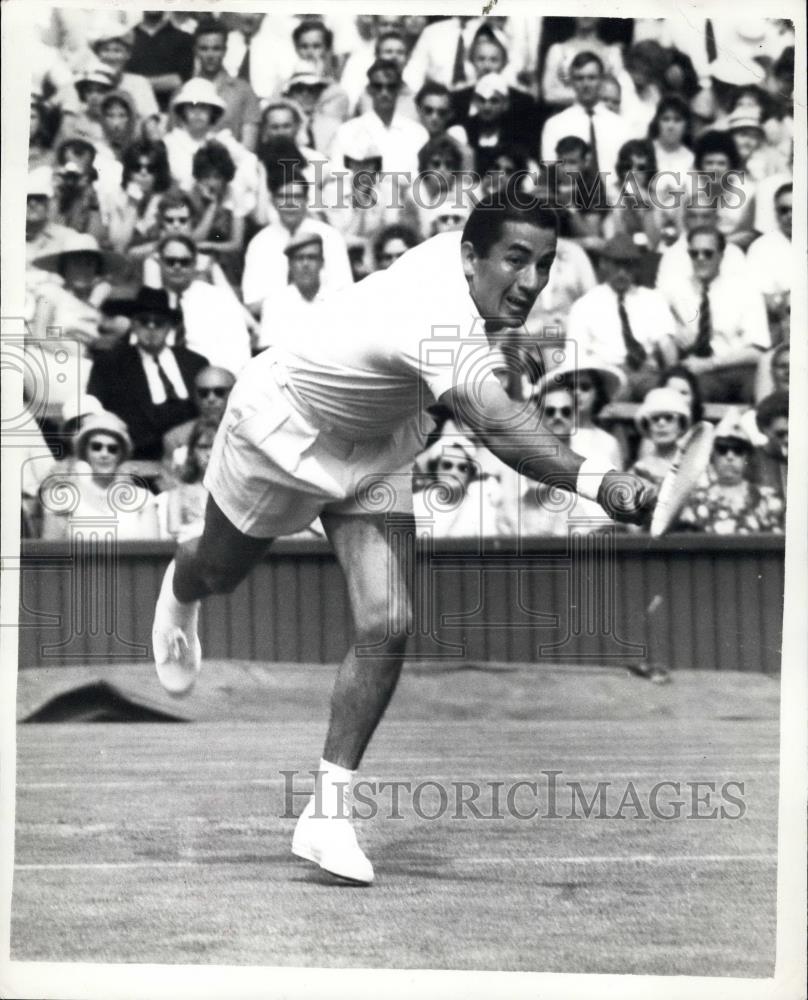 1961 Press Photo L.AYALA (Chile)at Wimbledon Tennis - Historic Images