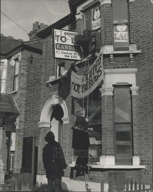 Press Photo London Squatters Campaign, Ilford - Historic Images