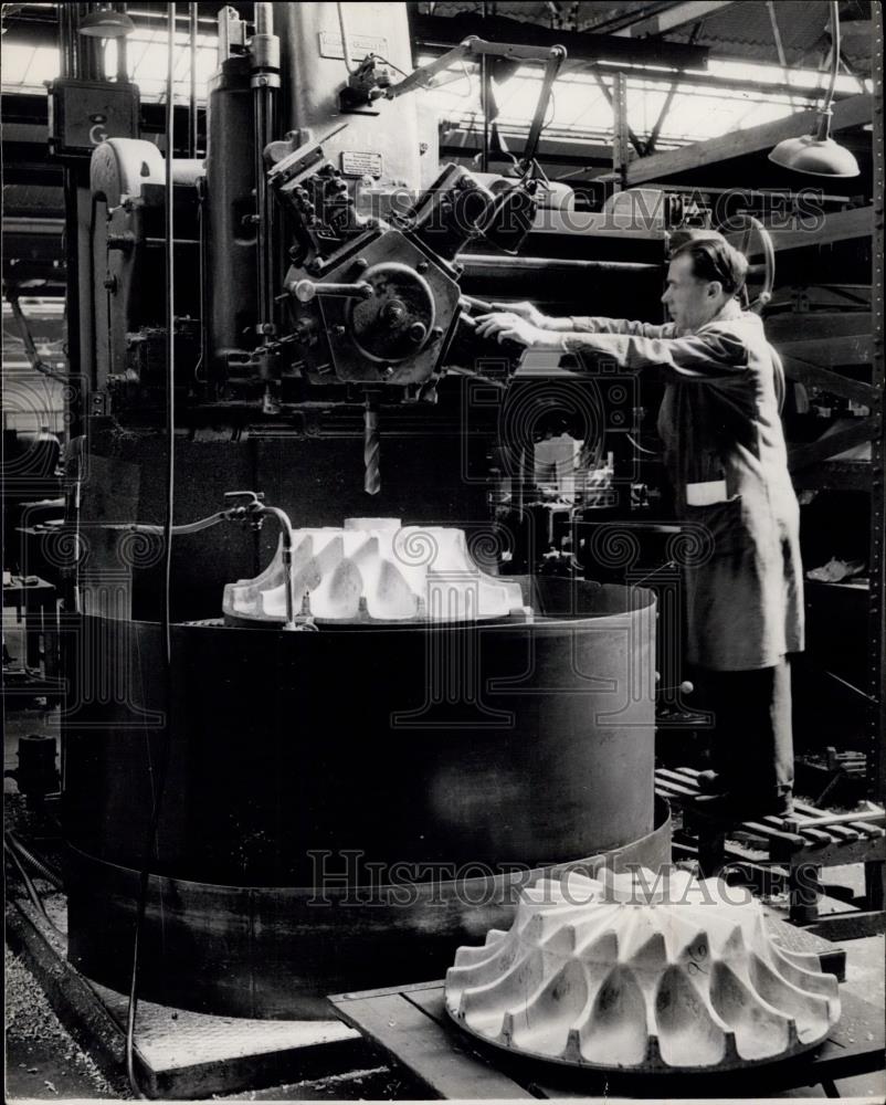 Press Photo Goblin impeller is machined - Historic Images
