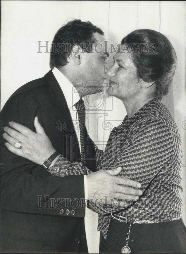 1979 Press Photo Simone Veil and Successor Jacques Barrot, New Health Minister - Historic Images