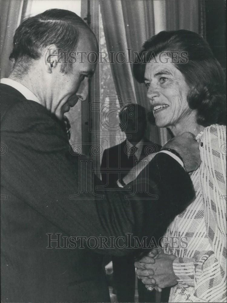 1975 Press Photo Mrs. Eunice Kennedy Shriver Awarded the Legion of Honor - Historic Images