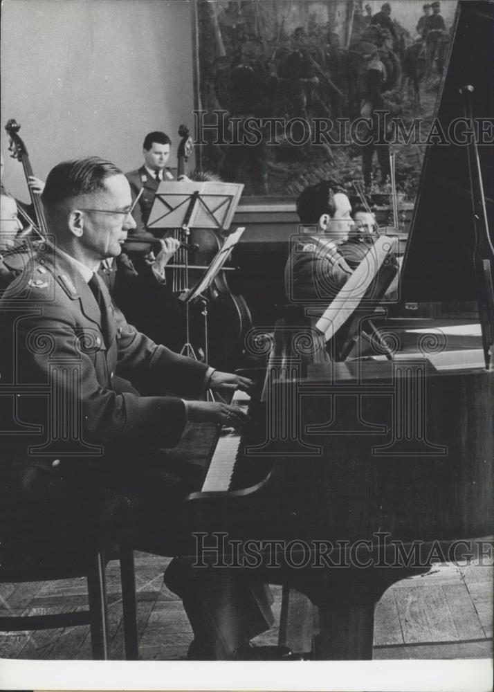 1960 Press Photo General of the Brigade Ulrich de Maiziere (Ulrich De Maiziere) - Historic Images