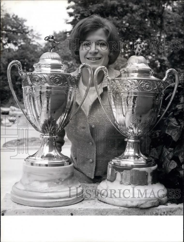 1967 Press Photo The veteran trophy of the Cup and the new one - Historic Images