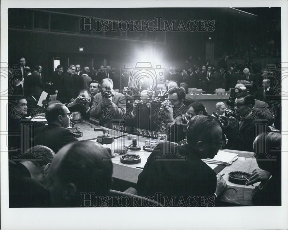 1968 Press Photo Alakei K. Nesterenko, Aga Shahi, U Thant &amp; Brajesh C. Mishra - Historic Images