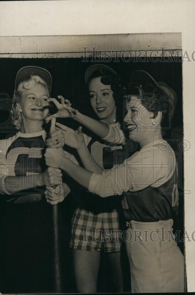 Press Photo Actresses Marilyn Maxwell, Liza Kirk, Gloria De Haven - Historic Images