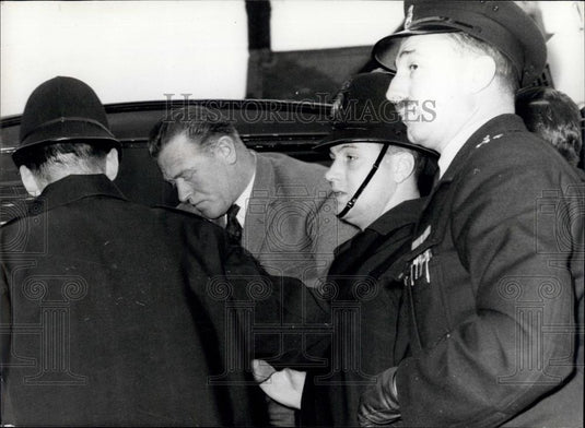 1959 Press Photo Police Constable & 3 Men Accused of Bank Robbery - Historic Images