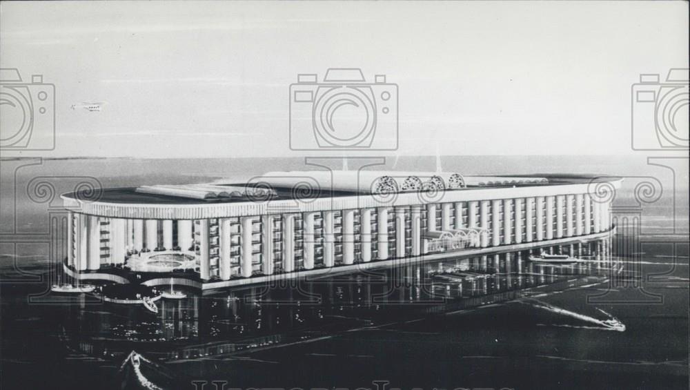 Press Photo Floating Hotel Planned To Help Refloat The Japanese Shipbuilding Ind - Historic Images