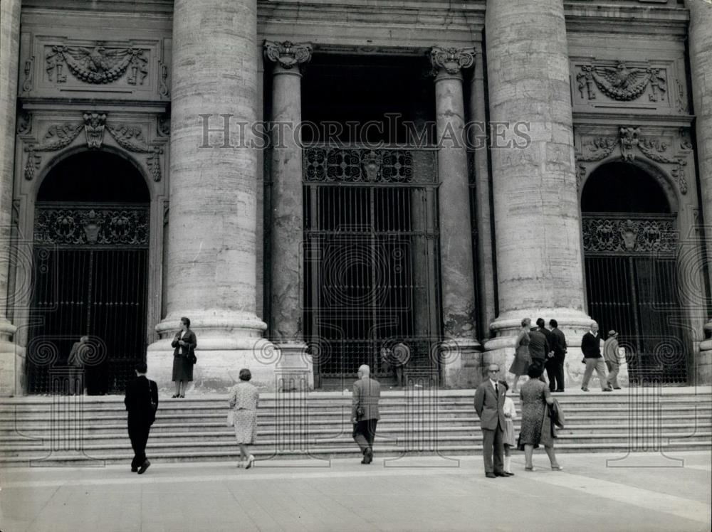 1962 Press Photo Basilica of San Peter Closed to the Public - Historic Images