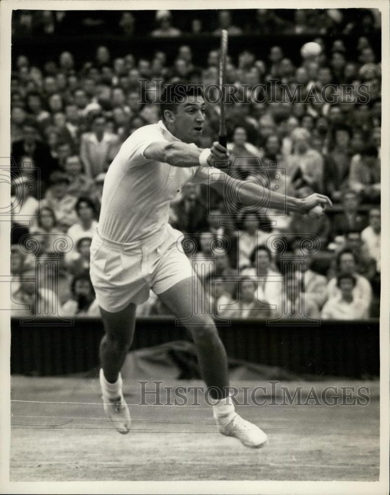 1959 Press Photo MEN'S SINGLES SEMI-FINAL AT WIMBLEDON,B. MacKay - Historic Images