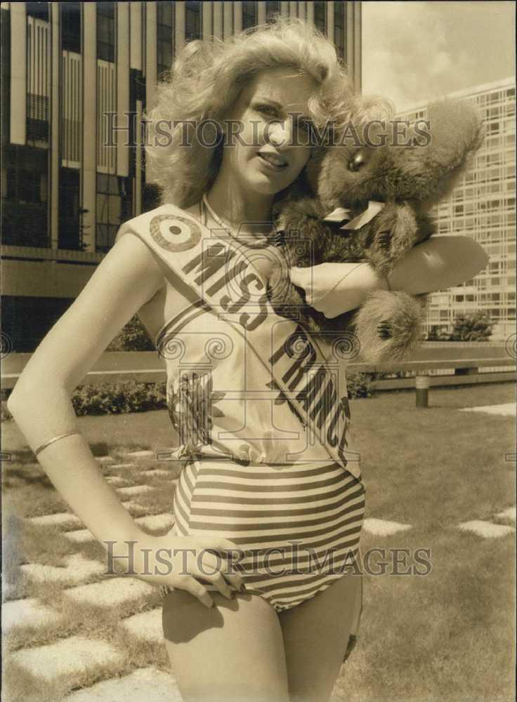 1979 Press Photo Sylvie Parera. "Miss France 1979" in a swim suit - Historic Images