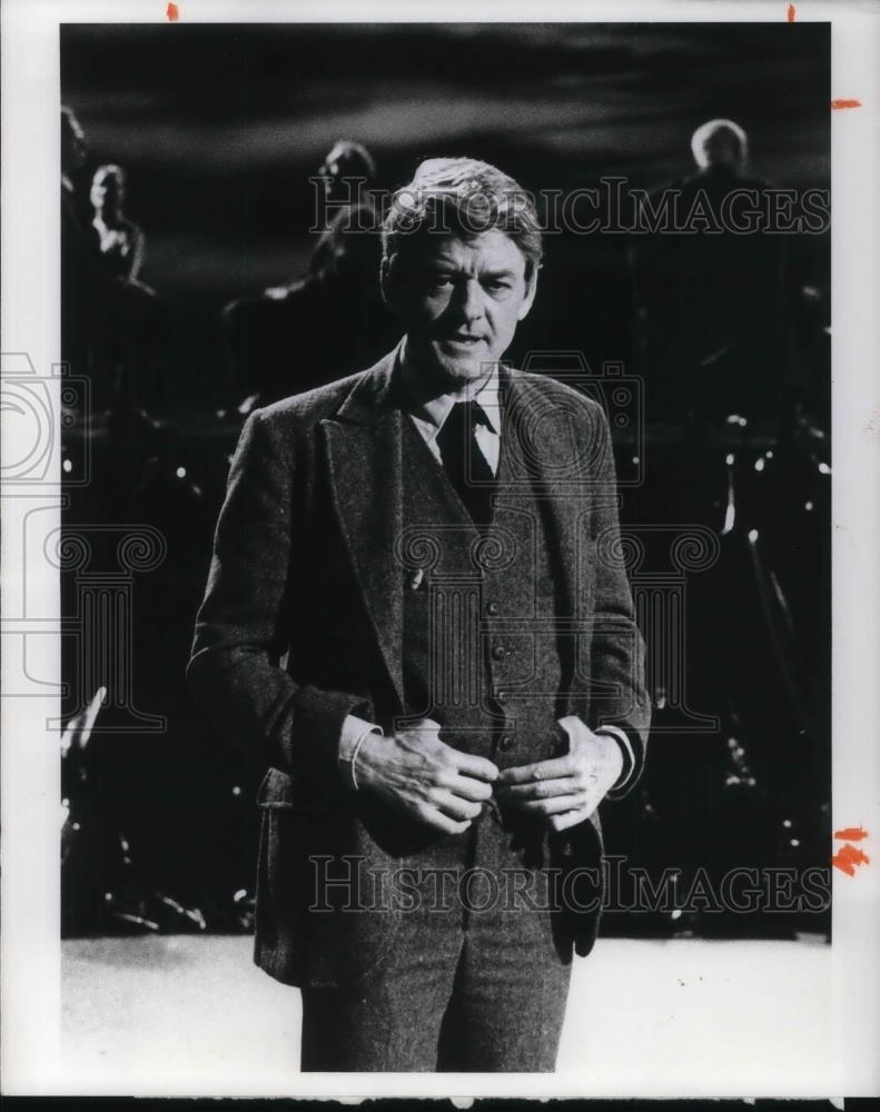 1977 Press Photo Hal Holbrook Stars in Our Town - cvp24141 - Historic Images