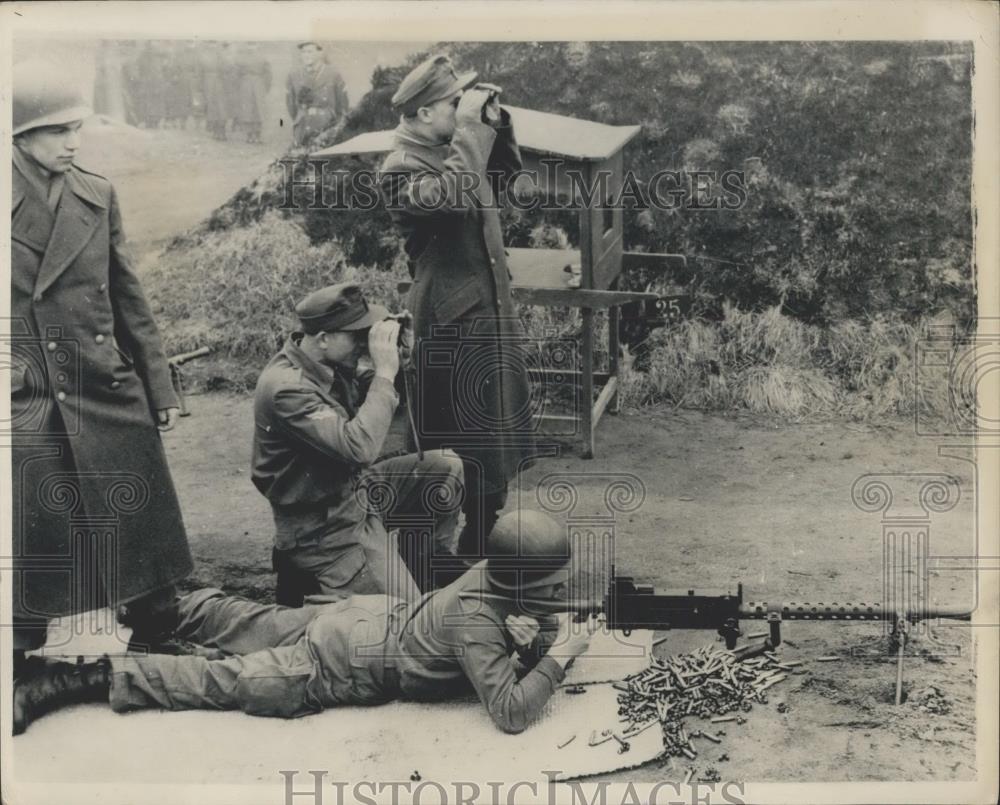 1956 Press Photo German troops train with African machine - guns - Historic Images