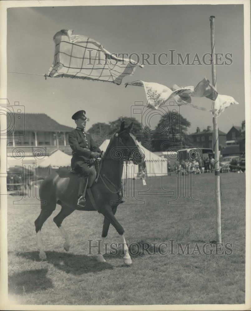 1957 Press Photo Second Day Of The Richmond Horse Show - Historic Images