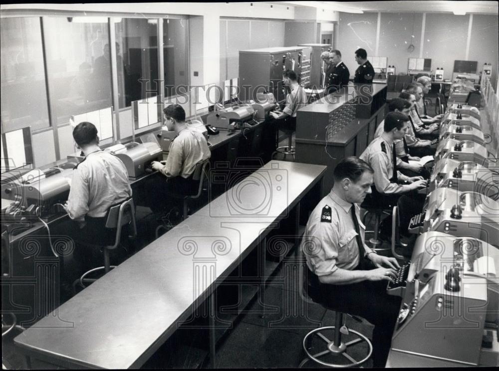 Press Photo Telegraph Office adjoining the Information Room - Historic Images