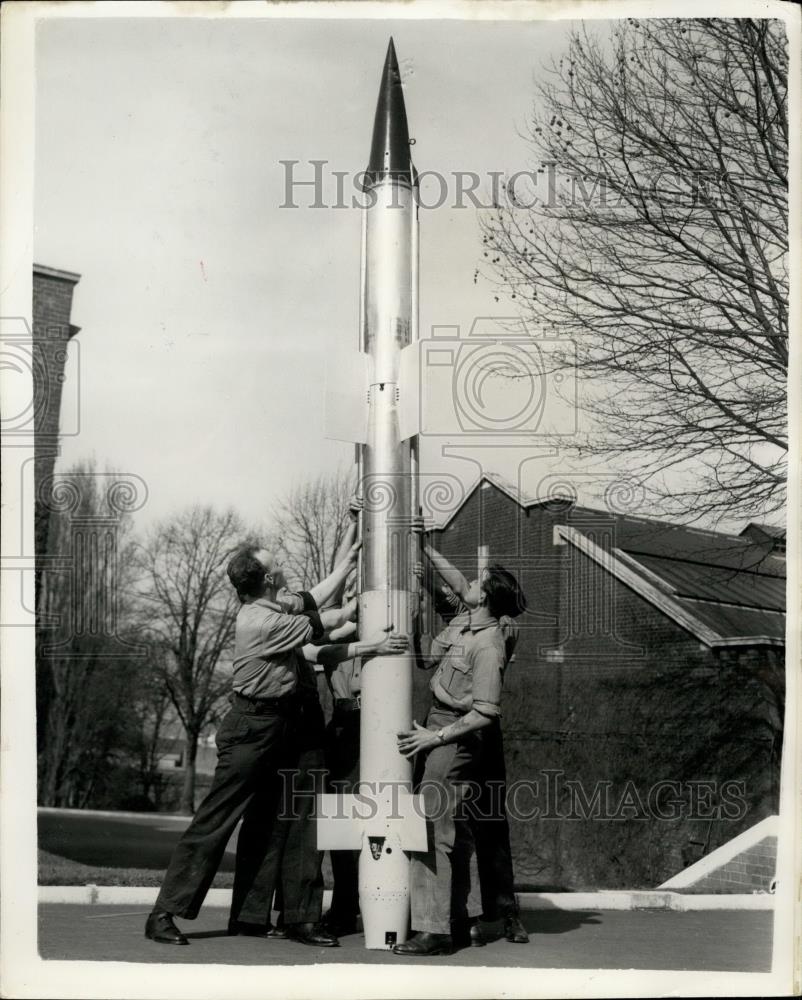 Press Photo Guided missile for &quot;Navy Days&quot;. show - Historic Images