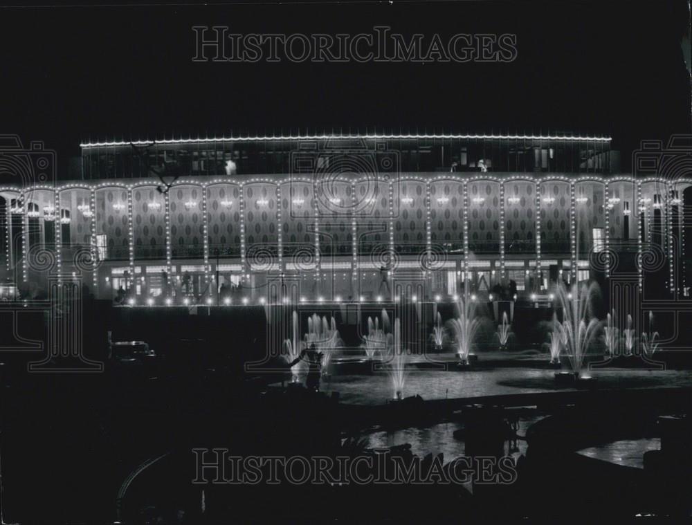 1956 Press Photo Amusement Park In Copenhagen - Historic Images