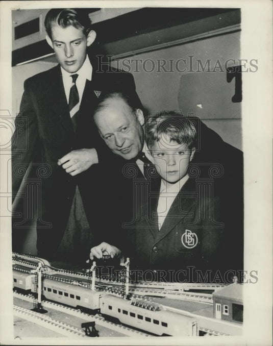 1956 Press Photo Crown Prince Carl Gustaf of Sweden - Historic Images
