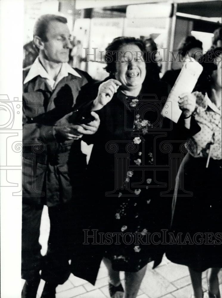 1978 Press Photo Survivors From Kolwezi Zaire Arrive In Brussels - Historic Images