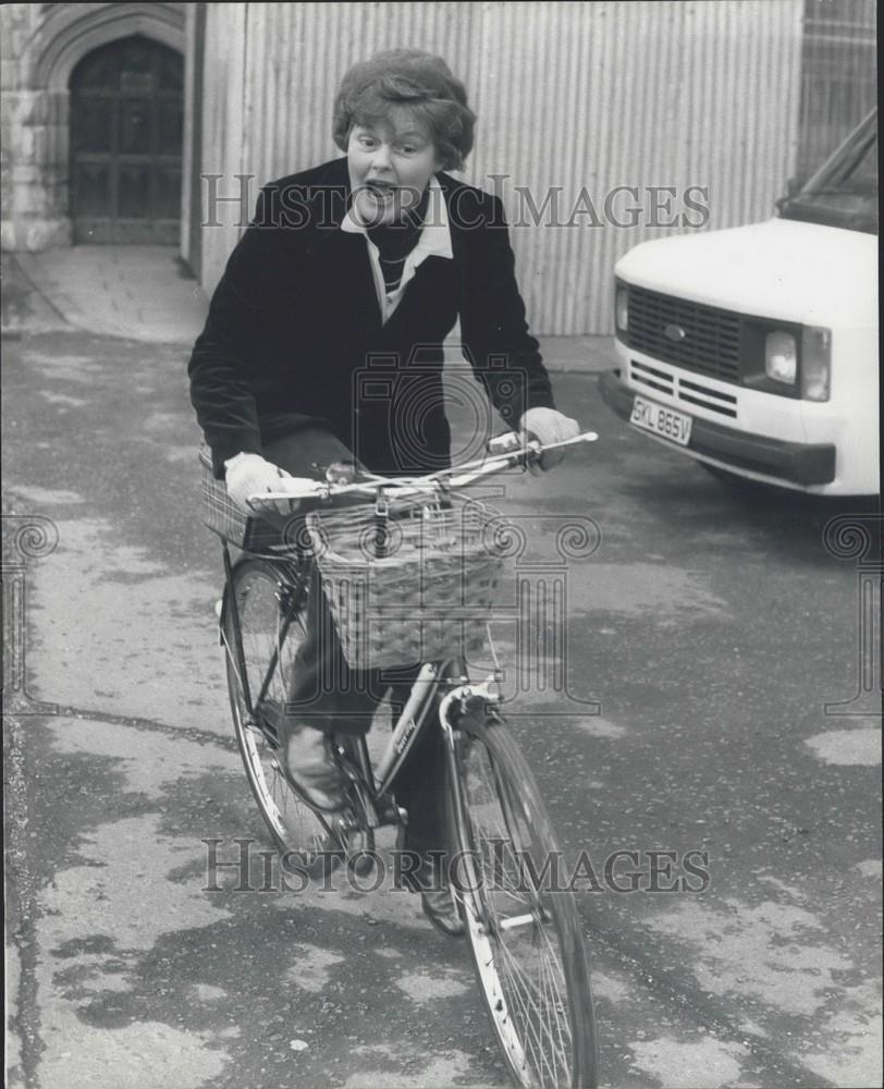 Press Photo Lady Runcie ,wife of Archbishop Runcie - Historic Images