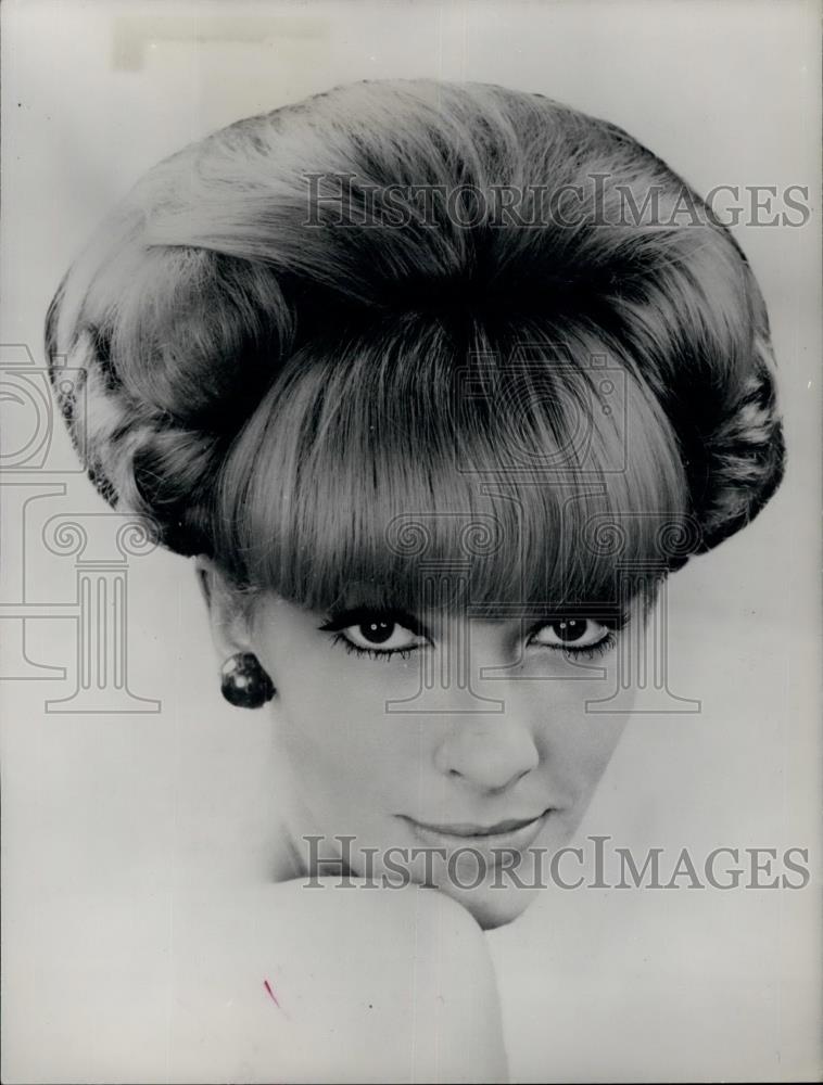 1963 Press Photo Danny Saval Hair Fashion for this winter - Historic Images