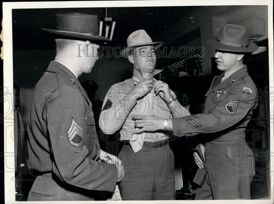 Press Photo GIs Trying On New "Civvies" - Historic Images