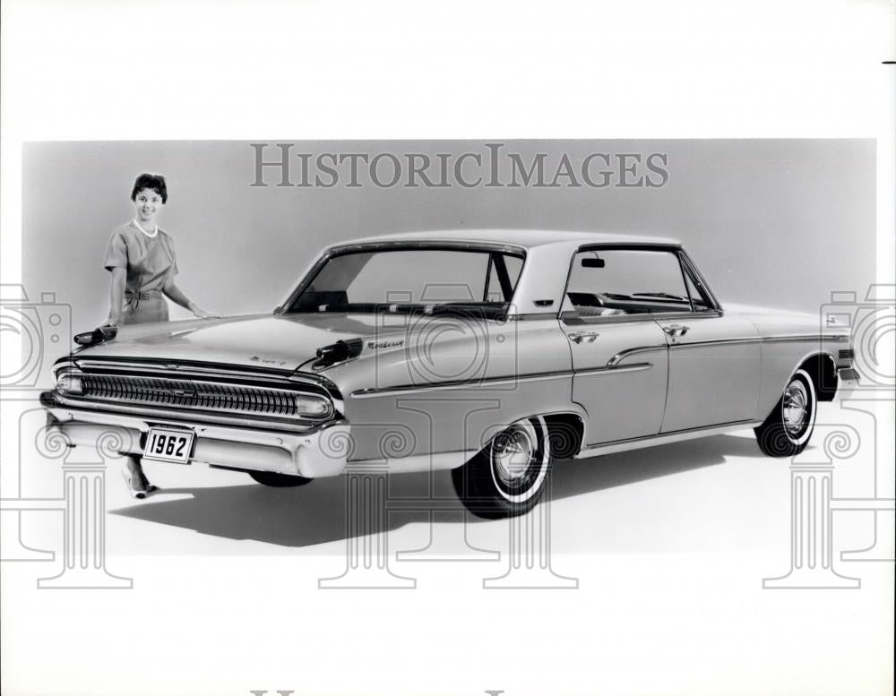 Press Photo Dramatic New Rear Styling of 1962 Mercury Monterey - Historic Images