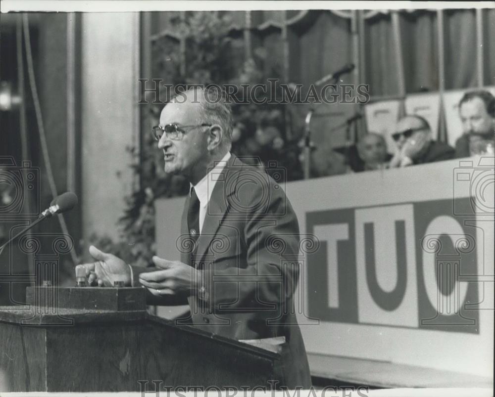 1974 Press Photo Mr. Len Murray, general secretary of the TUC - Historic Images