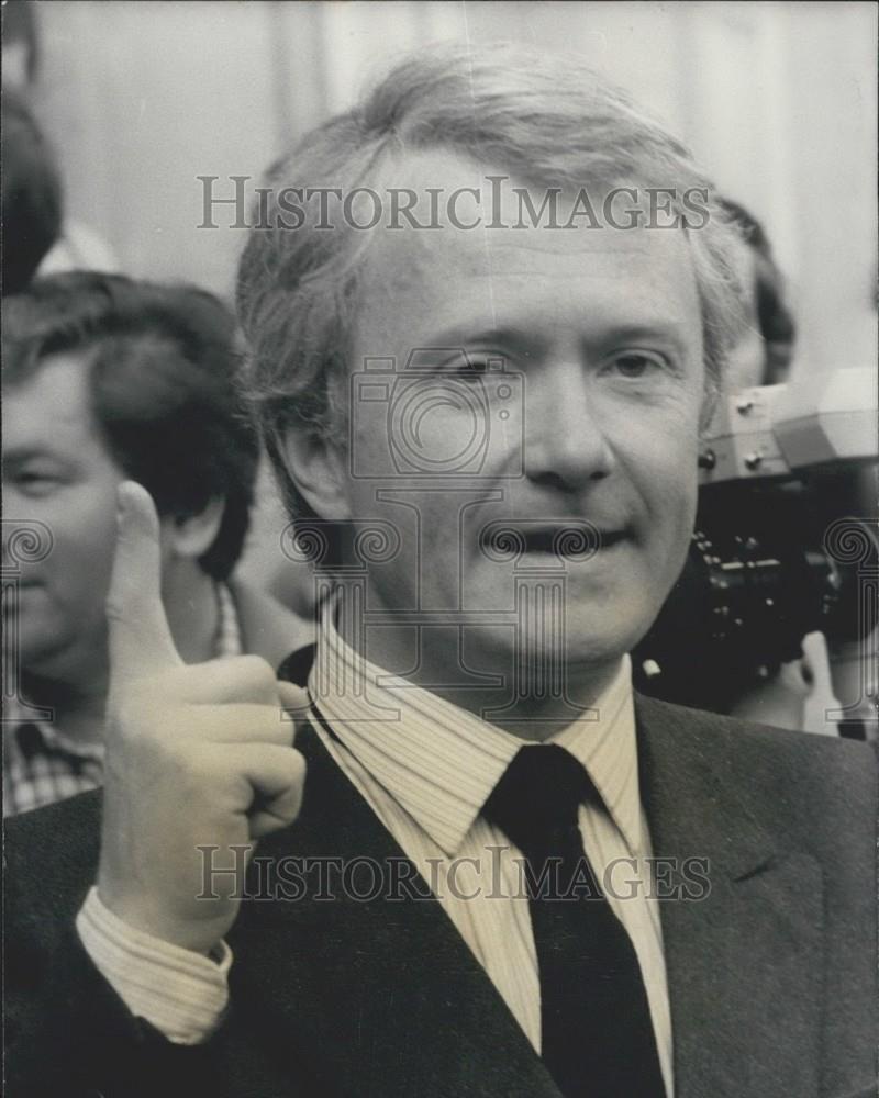 1981 Press Photo Michel Vauzelles Names Elysee Palace Spokesperson - Historic Images