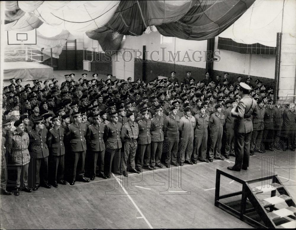 1965 Press Photo 2nd. Batt. The Scots Guards - Historic Images