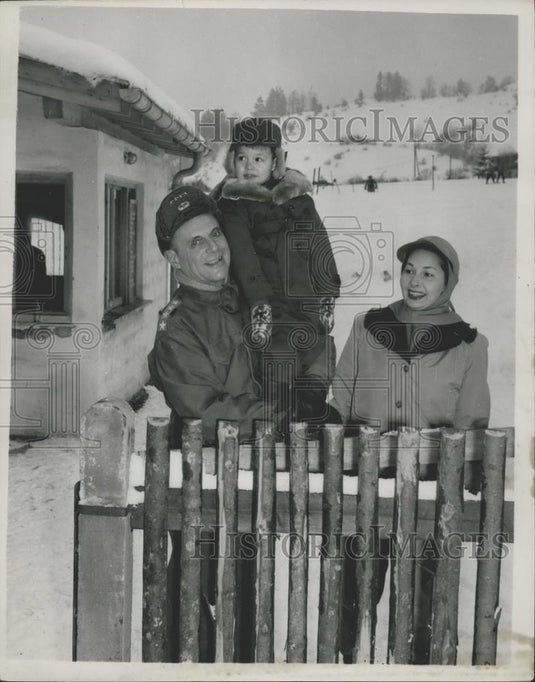 1953 Press Photo Shape Commander Holidays in Bavaria General Ridgway - Historic Images