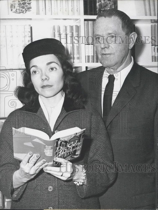1959 Press Photo Erskine Caldwell & Wife Vivian - Historic Images