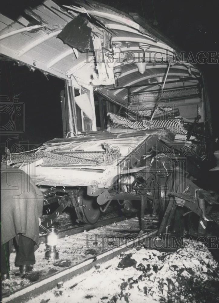 1953 Press Photo The Ruins of the railway crash in Germany - Historic Images