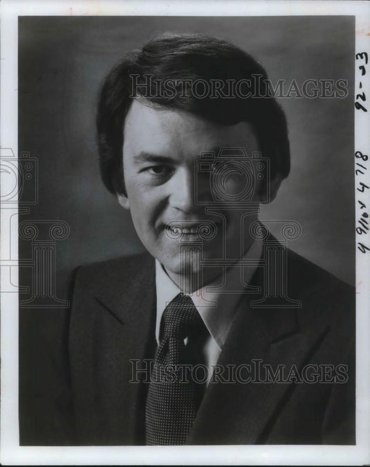 1977 Press Photo Ted Henry - cvp23281 - Historic Images