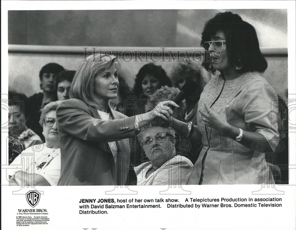 1992 Press Photo Jenny Jones hosting her talk show - cvp26131 - Historic Images