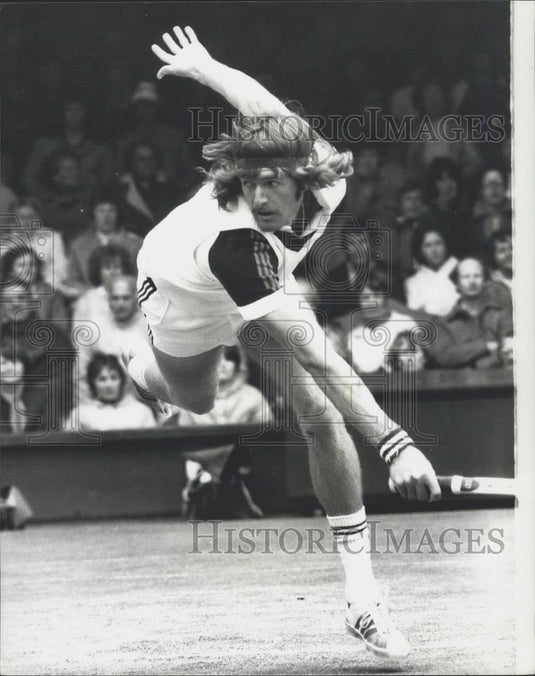 Press Photo Kevin Curren (SA) seen in action at Wimbledon - Historic Images