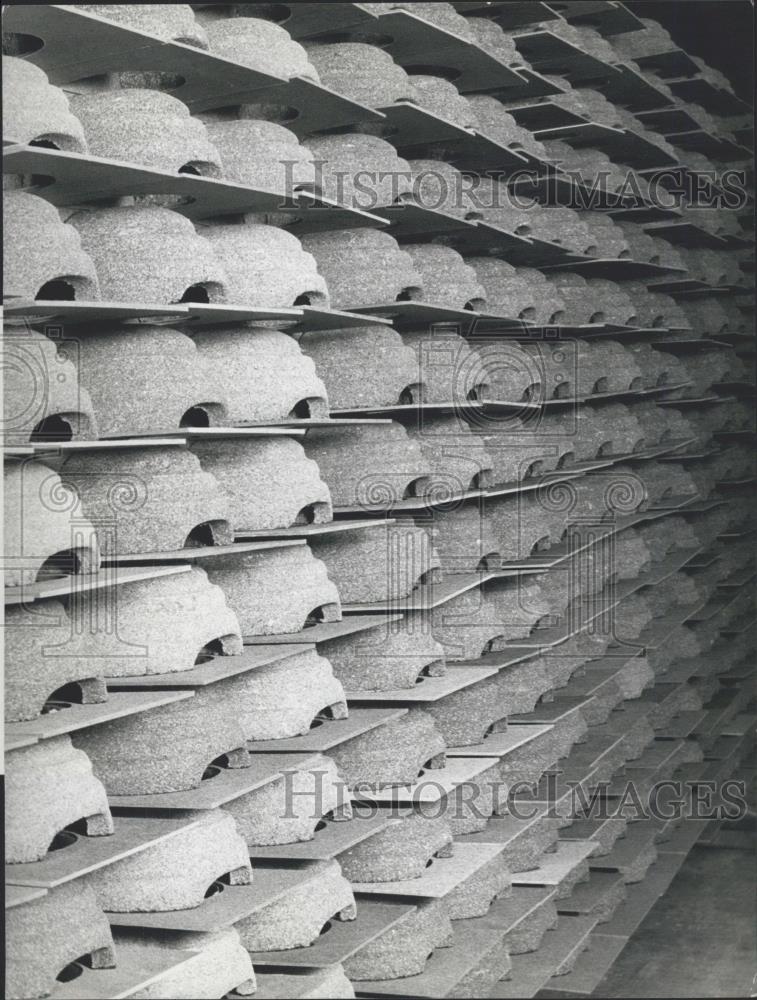 1975 Press Photo Artificial Nests For Swallows Built In Switzerland - Historic Images