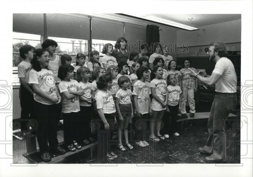 1980 Press Photo Musical group "The Sunshine Kids" - cvp28187 - Historic Images