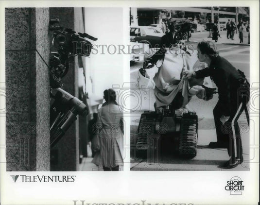 Press Photo Short Circuit 2 - cvp23903 - Historic Images