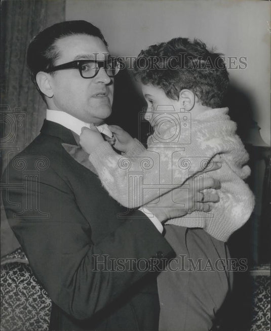 1963 Press Photo Cuban Ambassador in London, Senor Luis Fernandez & son Armando - Historic Images