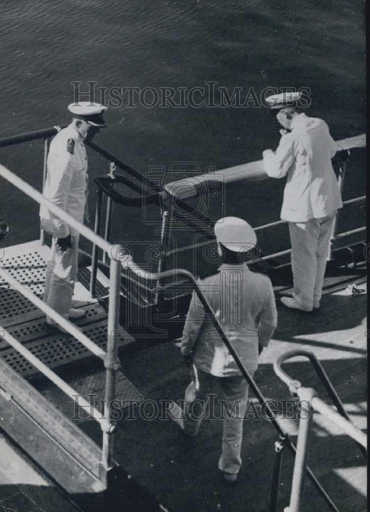 1942 Press Photo Naval officers in ship "El-Kebir" - Historic Images