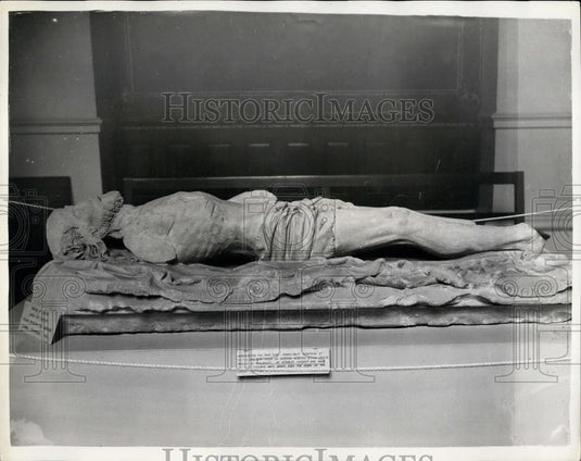 1955 Press Photo Statue of Christ, Royal Exchange Exhibit - Historic Images