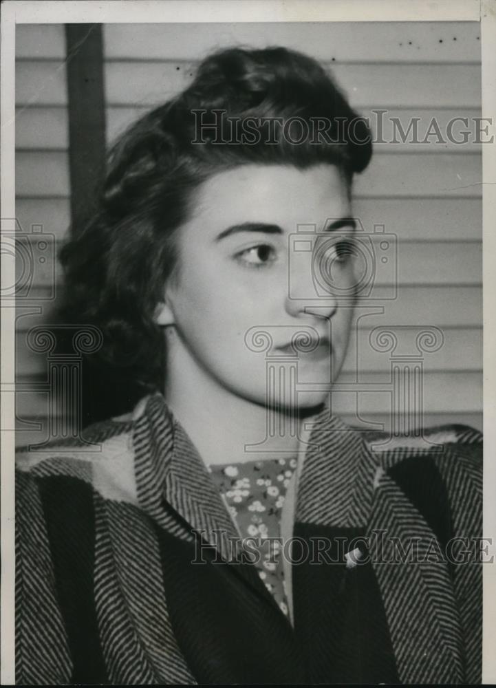 1941 Press Photo Eleanor Herrmeyer, 17-year-old highschool girl - Historic Images