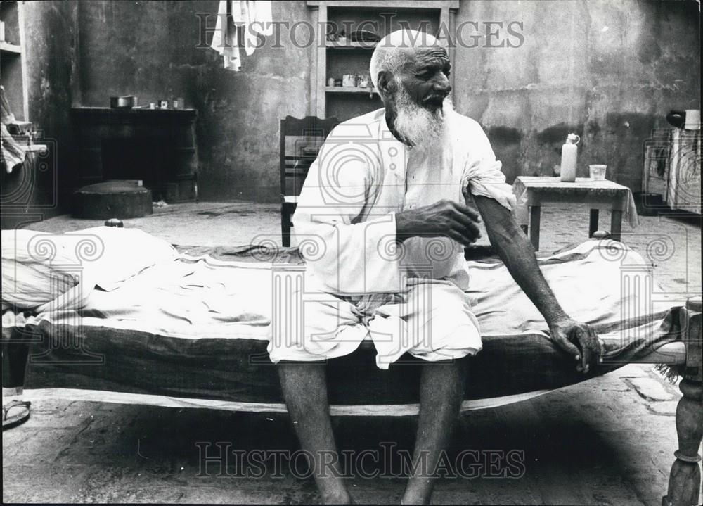 Press Photo Pakistan Lyallfuri - A Pakistan An Elderly Man - Historic Images