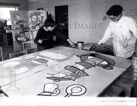 Press Photo Stage Decor - designed and produced by the class. - Historic Images