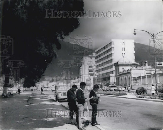 Press Photo Patria Avenue in city of Quito,Ecuador - Historic Images