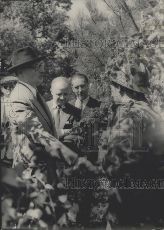 Press Photo French Army Manoeuvres in Britanny - Historic Images